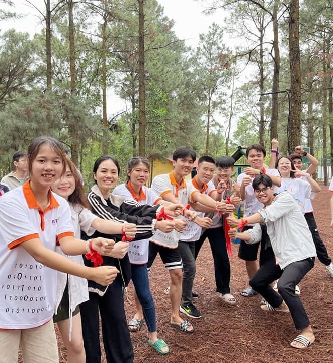 Thành viên HIT tham gia hoạt động team building